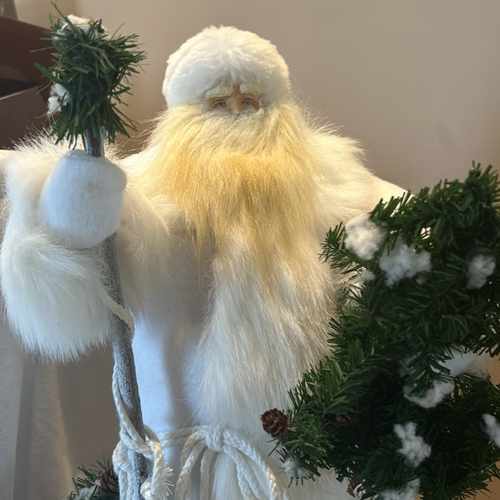 Santa 19" Tall Christmas Santa In White Suit Excellent Pre-owned Condition - Picture 2 of 11